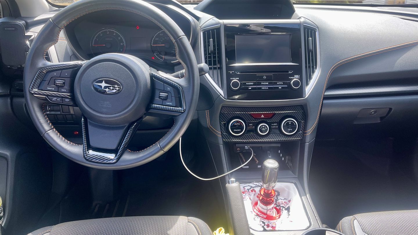 Customer photo review of Black Carbon Fiber Handle Shift Knob