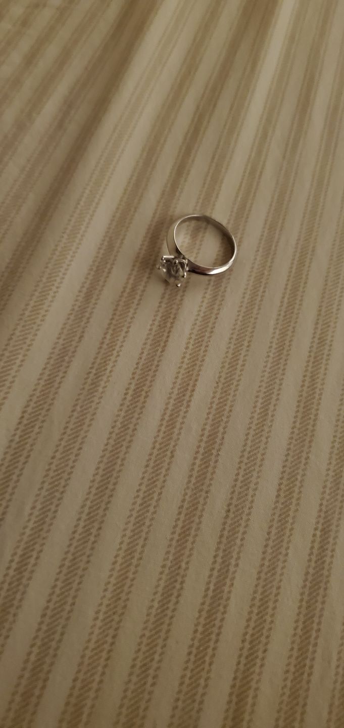 Customer photo review of Classics for Hundreds of years, six prong solitaire ring