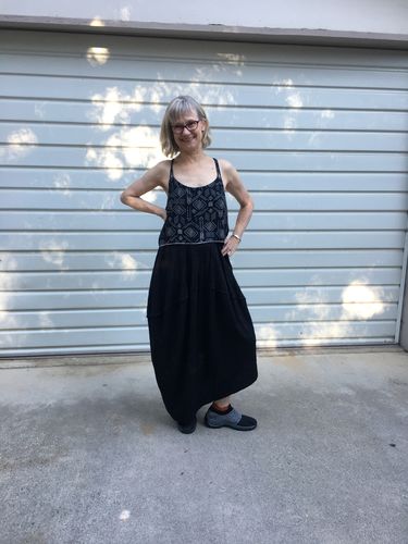 Customer photo review of Plus Size Stripe Elastic Waist Loose Spring Summer Skirt