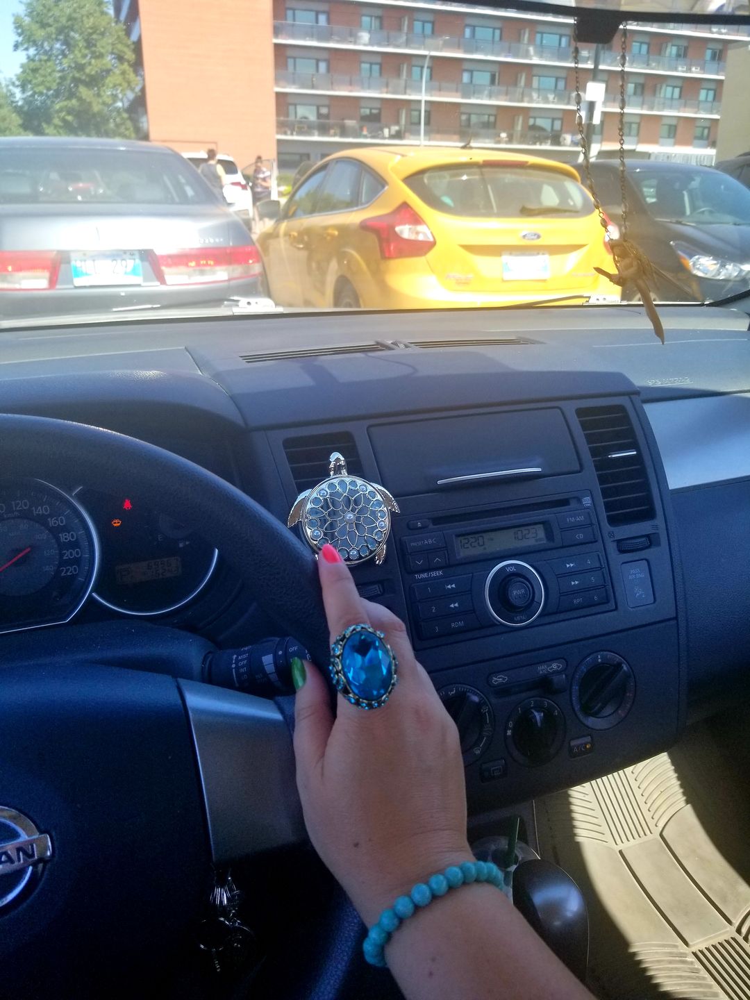 Customer photo review of HEIDI DAUS® "Dare To Wear" Oversized Crystal Cocktail Statement Ring