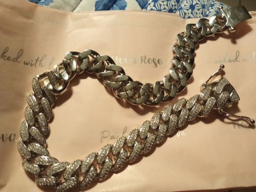 Customer photo review of “I pay the bills” chain