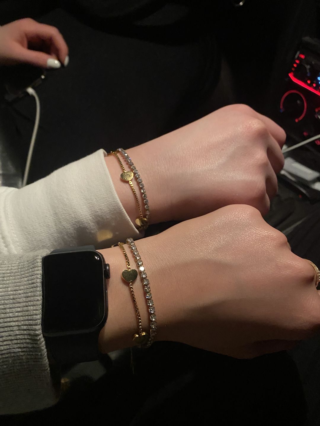 Customer photo review of Lovely Tennis Armband | 18K vergoldet