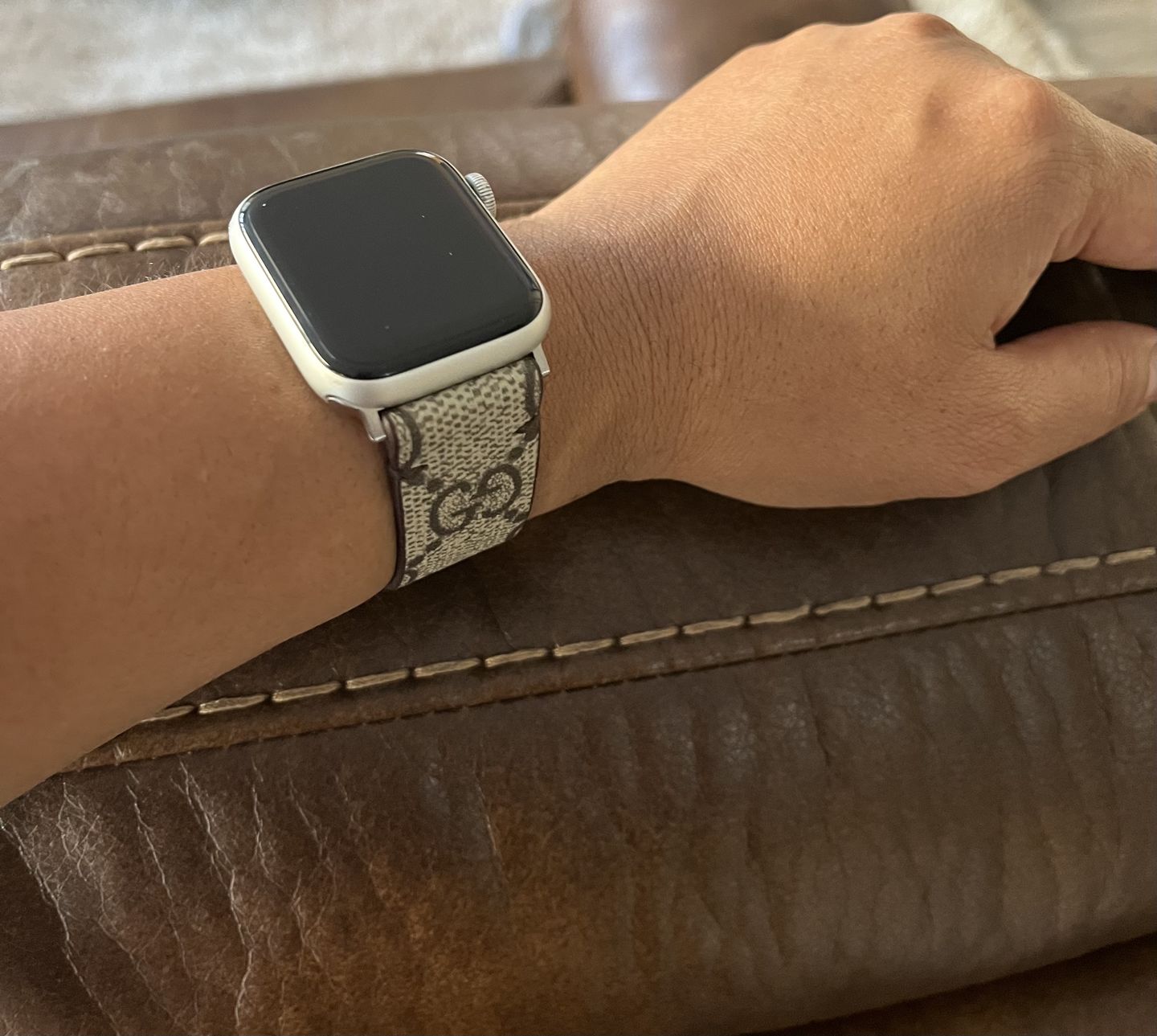 Customer photo review of Apple Watch Band Classic GG Monogram