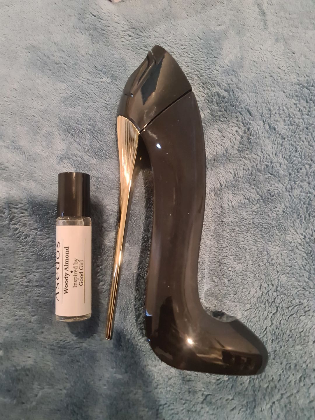 Customer photo review of WOODY ALMOND PERFUME OIL