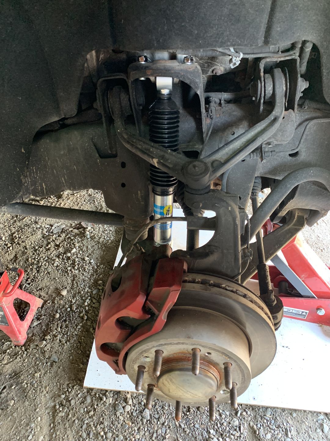 Customer photo review of 2011-2023 Duramax Bilstein 5100 Front Shock 0-1.5" (24-253161)