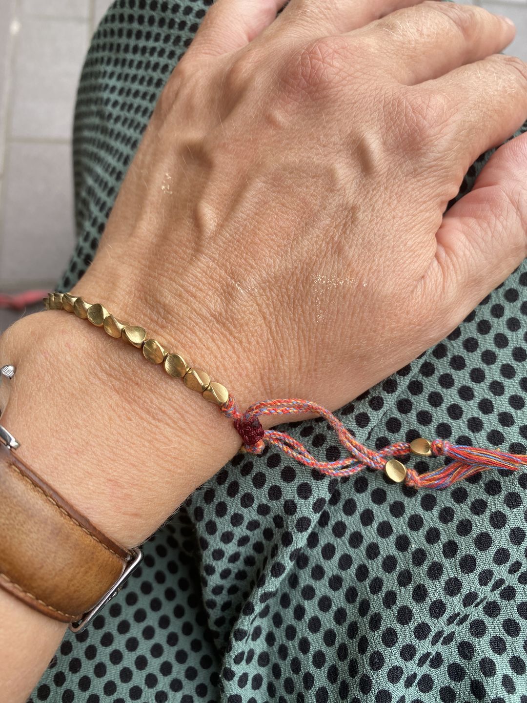 Customer photo review of Tibetisches Glücksarmband aus Kupfer
