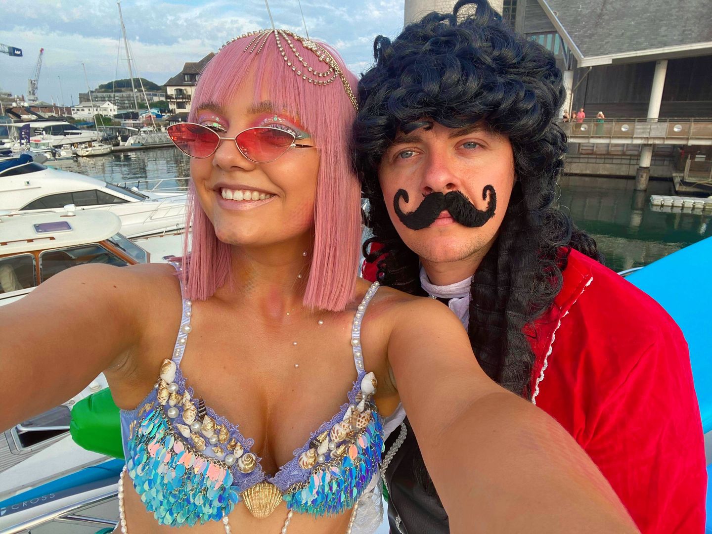 Customer photo review of Fever Lola Wig