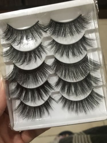 Customer photo review of O.TWO.O 3D MINK EYELASHES