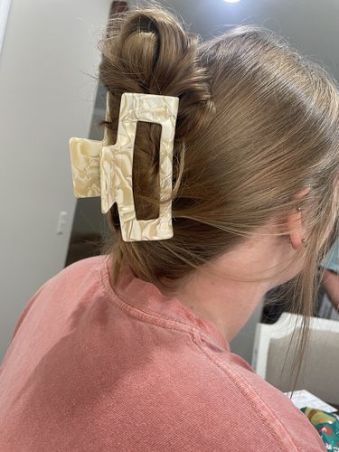 Customer photo review of Large Dreamy Claw Clip