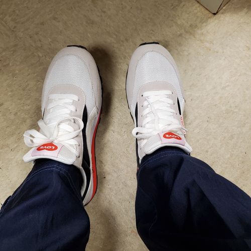 Customer photo review of New Style Light Weight Walking Shoes for Women