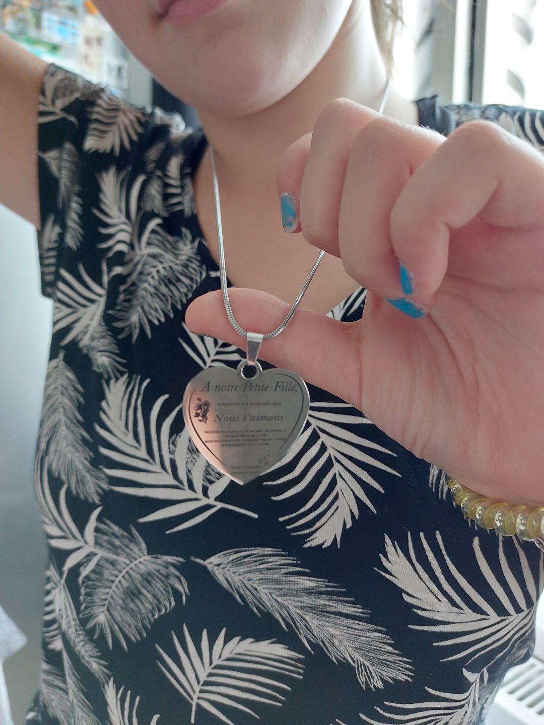 Customer photo review of Le Collier Coeur "A ma Petite-Fille"