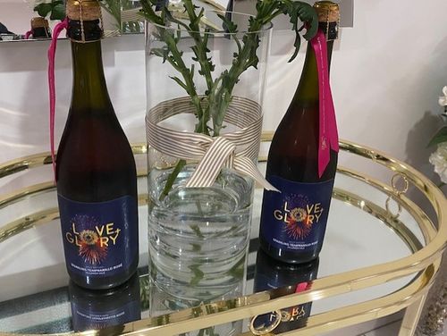 Customer photo review of Sparkling Tempranillo Rosé Add On