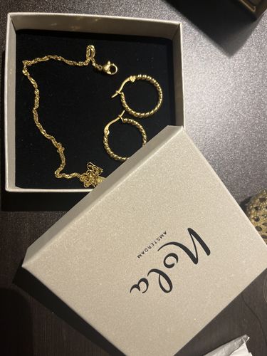 Customer photo review of CURL HOOPS.