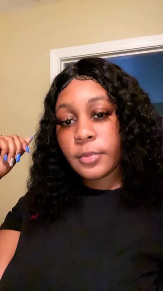 Customer photo review of Wavymy Glueless Kinky Curly 4x4 Lace Closure Wig HD Lace Wear & Go Wigs Dome Cap 180% Denisity