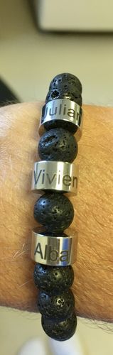 Customer photo review of LOANYA personalisiertes Armband aus Lavagestein