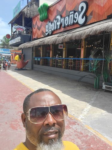 Customer photo review of Dragmire Sunglasses