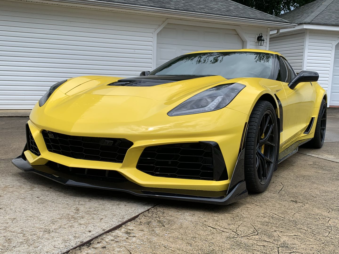Customer photo review of Corvette C7 ZR1 Conversion Front Bumper Kit