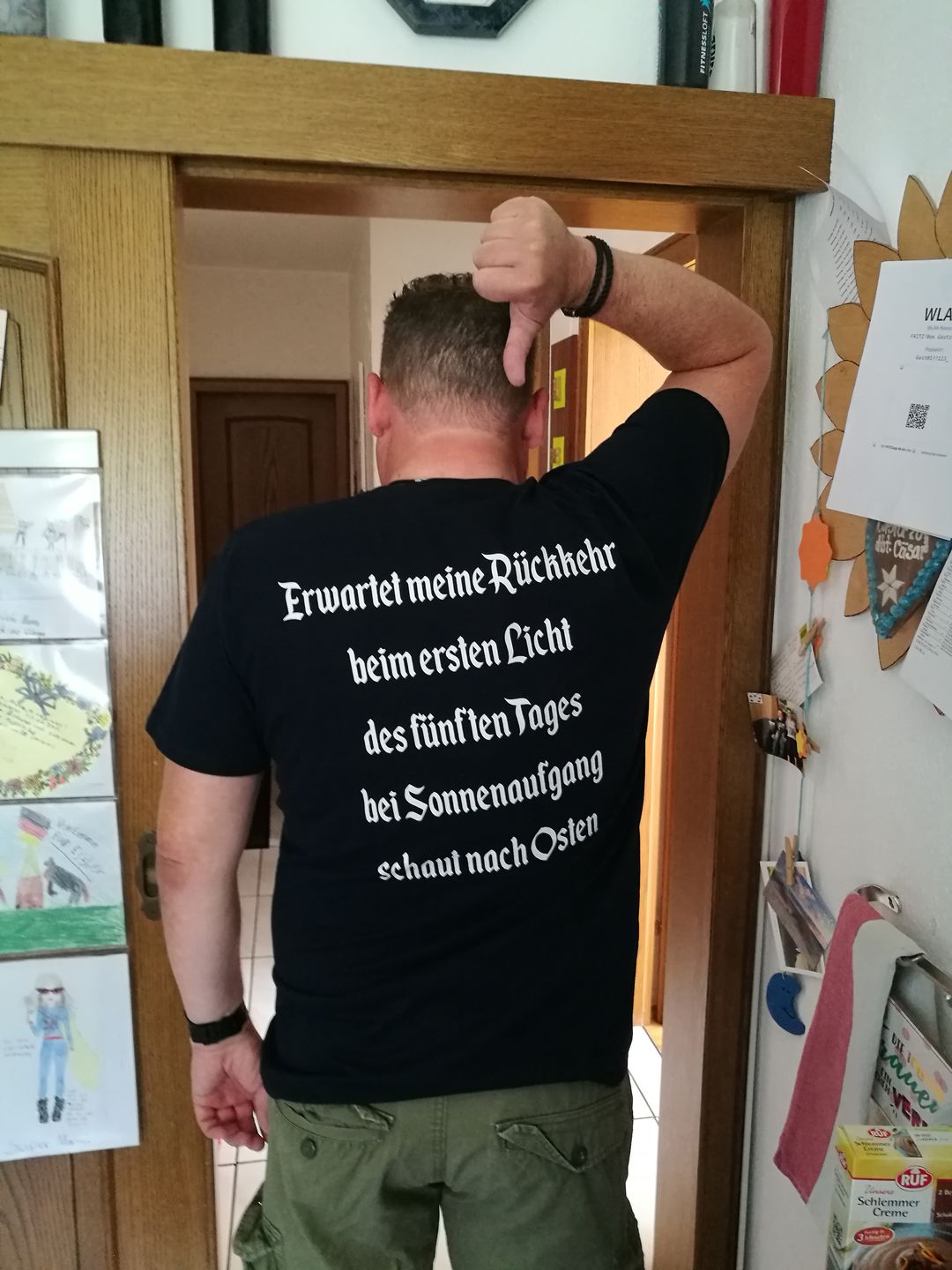 Customer photo review of Ich gehe jetzt Bier trinken HDR - Beidseitiger Druck  - Herren Shirt