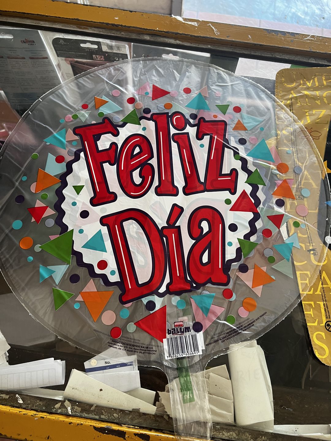 Customer photo review of GLOBO METALICO 18"  CUMPLEAÑOS FELIZ DÍA