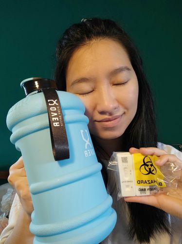 Customer photo review of 1.5L & 2.2L Flip Cap Oversized Water Bottle