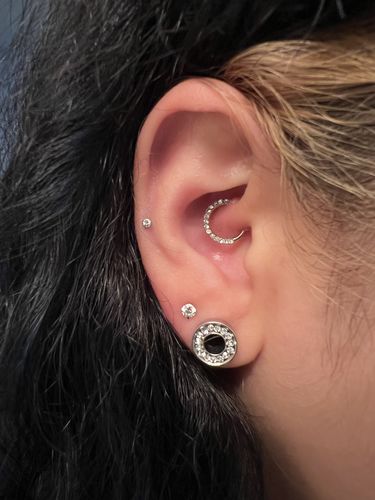 Customer photo review of Tiny 2mm Gem Internally Threaded Lip Ring 16g