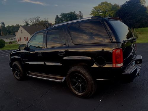 Customer photo review of 2002-2006 Cadillac Escalade, Escalade ESV, EXT 4-Wheel Air Suspension Conversion Kit (GC14F)