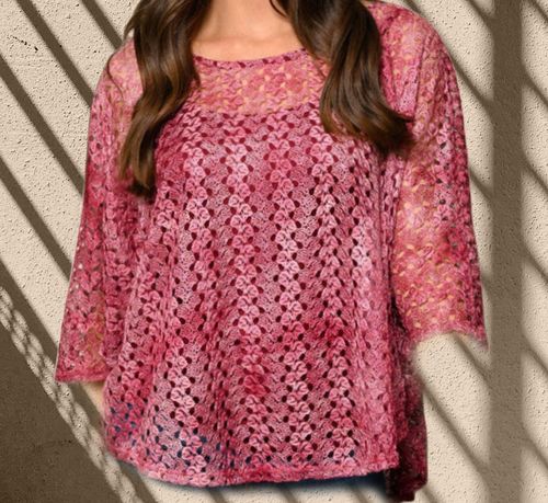 Customer photo review of WOMEN'S SHORT SLEEVE 2PC. LACE TOP