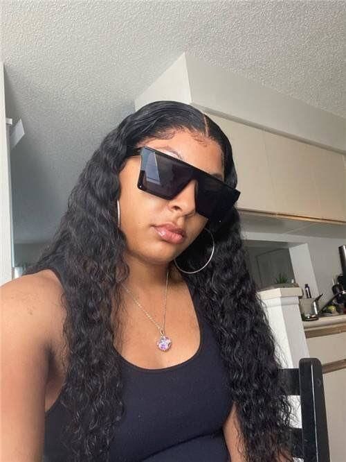 Customer photo review of Wavymy Glueless Kinky Curly 4x4 Lace Closure Wig HD Lace Wear & Go Wigs Dome Cap 180% Denisity