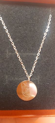 Customer photo review of Verižica: Pet Portrait