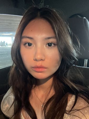 Customer photo review of Secretive Kristin - Olive