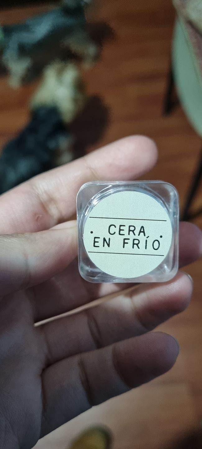 Customer photo review of Pegamento / cera en frio