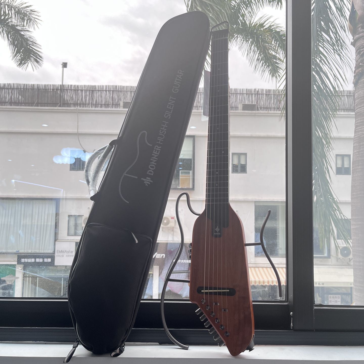 Customer photo review of Donner HUSH-I Silent Guitar Mahogany