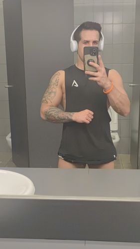 Customer photo review of Elite Nowa Tank - Black