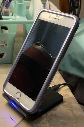 Customer photo review of iPhone Wireless Charging Stand