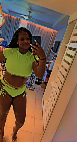 Customer photo review of Golden Sunshine Crystal Waist Beads