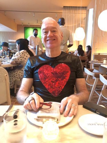 Customer photo review of Mens Shiny Metallic Love Heart Patch T-Shirt SKUJ31312