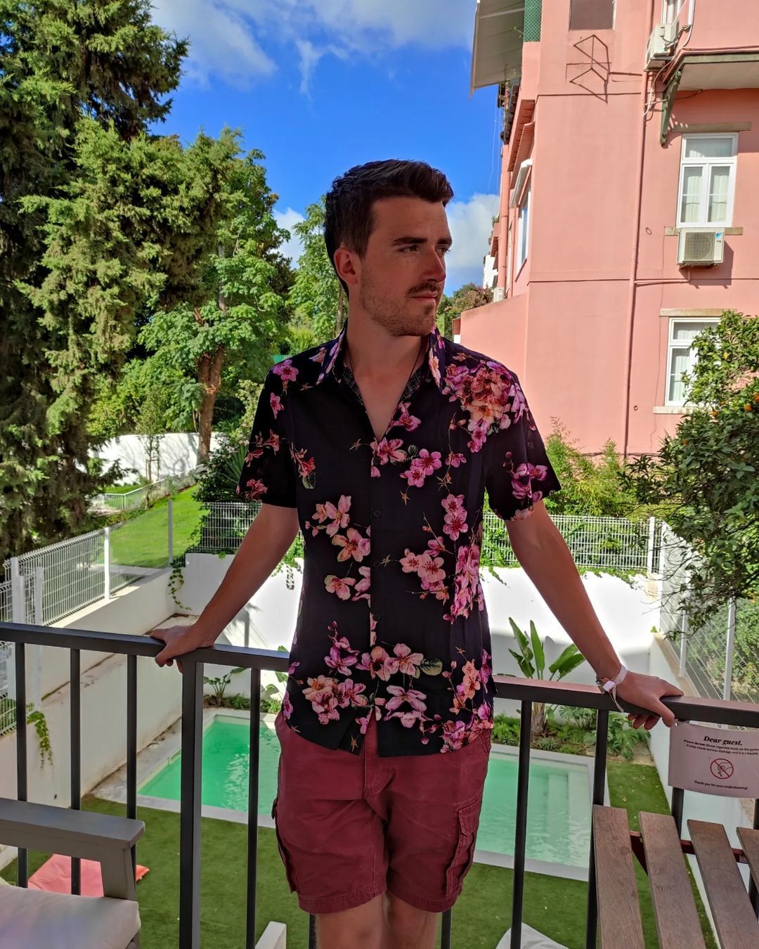 Customer photo review of Men's Floral Cotton Tropical Hawaiian Shirt