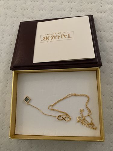 Customer photo review of Infinity Necklace