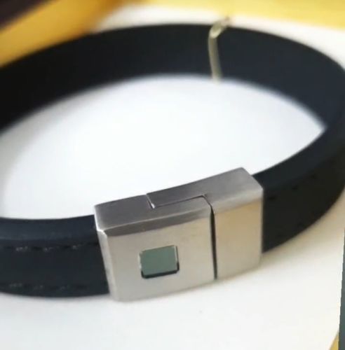 Customer photo review of Stability Bracelet