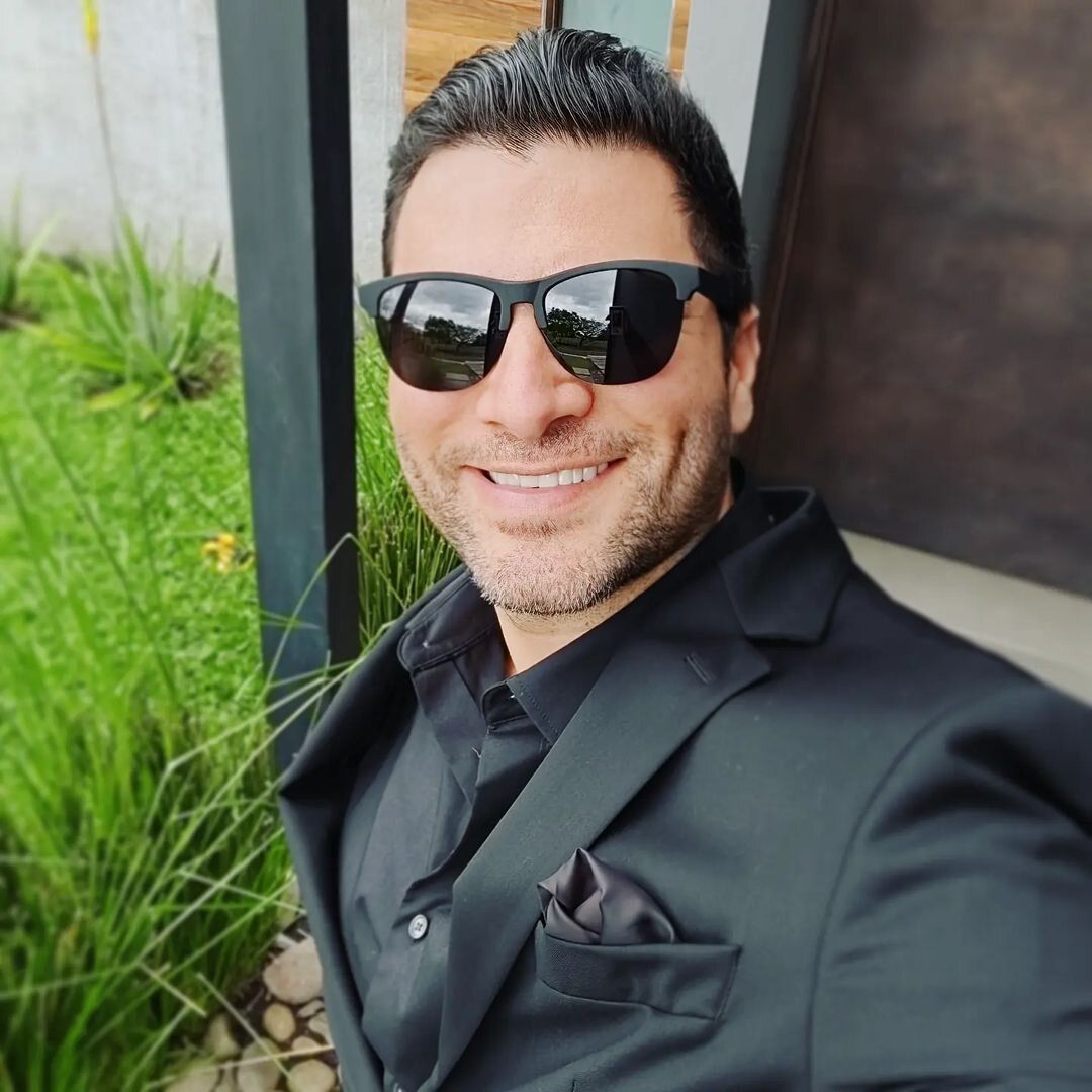 Customer photo review of Gravity All Black