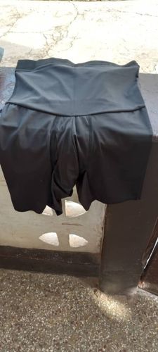 Customer photo review of Tuck-Ez Compression Shorts With Invisible Design