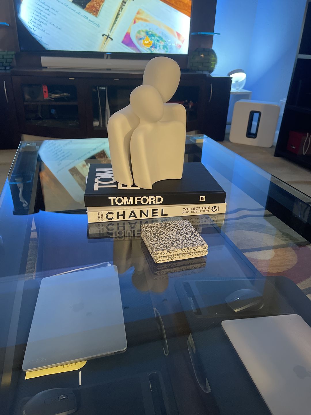 Customer photo review of Coppia Sculpture