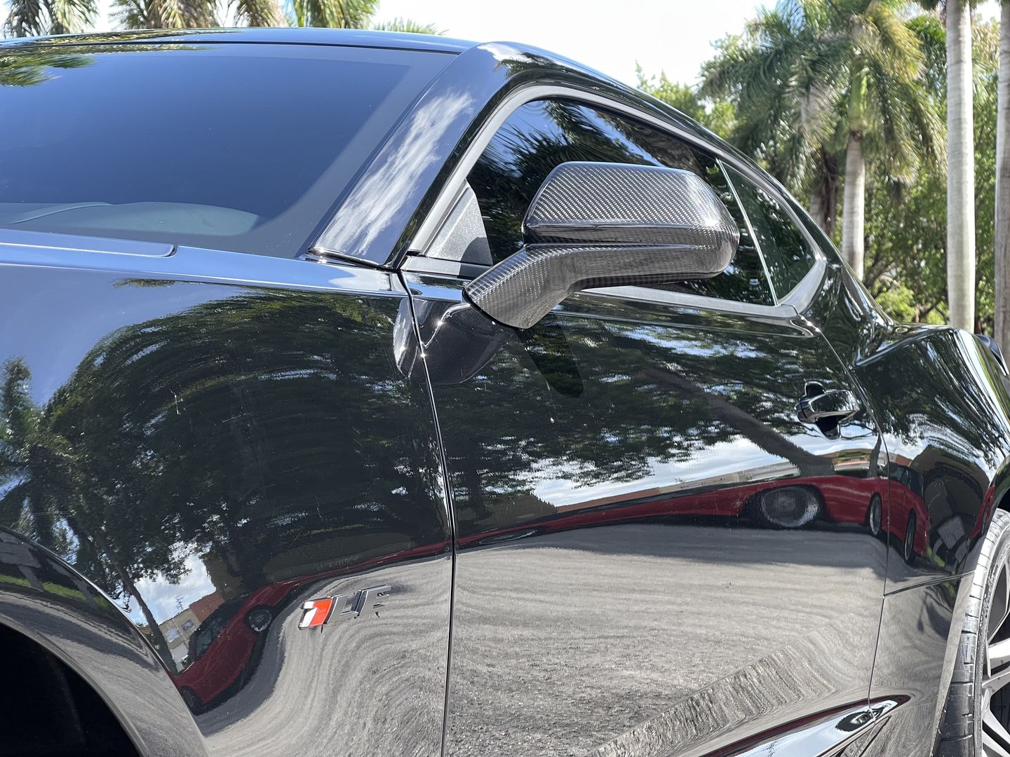 Customer photo review of [2pcs Set] Carbon Fiber Mirror Cover for Chevy Camaro 2016-2022