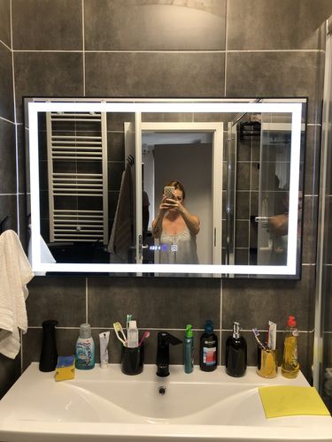 Customer photo review of Oglinda LED 100x65cm cu Rama Neagra Functie Dezaburire, Touch si Ceas J17