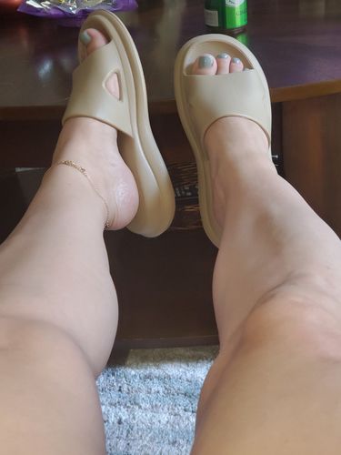 Customer photo review of Extremely Comfy &  Non-Slip Pillow Slippers for Women