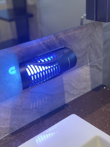 Customer photo review of Shieldeck® WallTrap - Plug-In Indoor Flying Insects Smart UV Trap