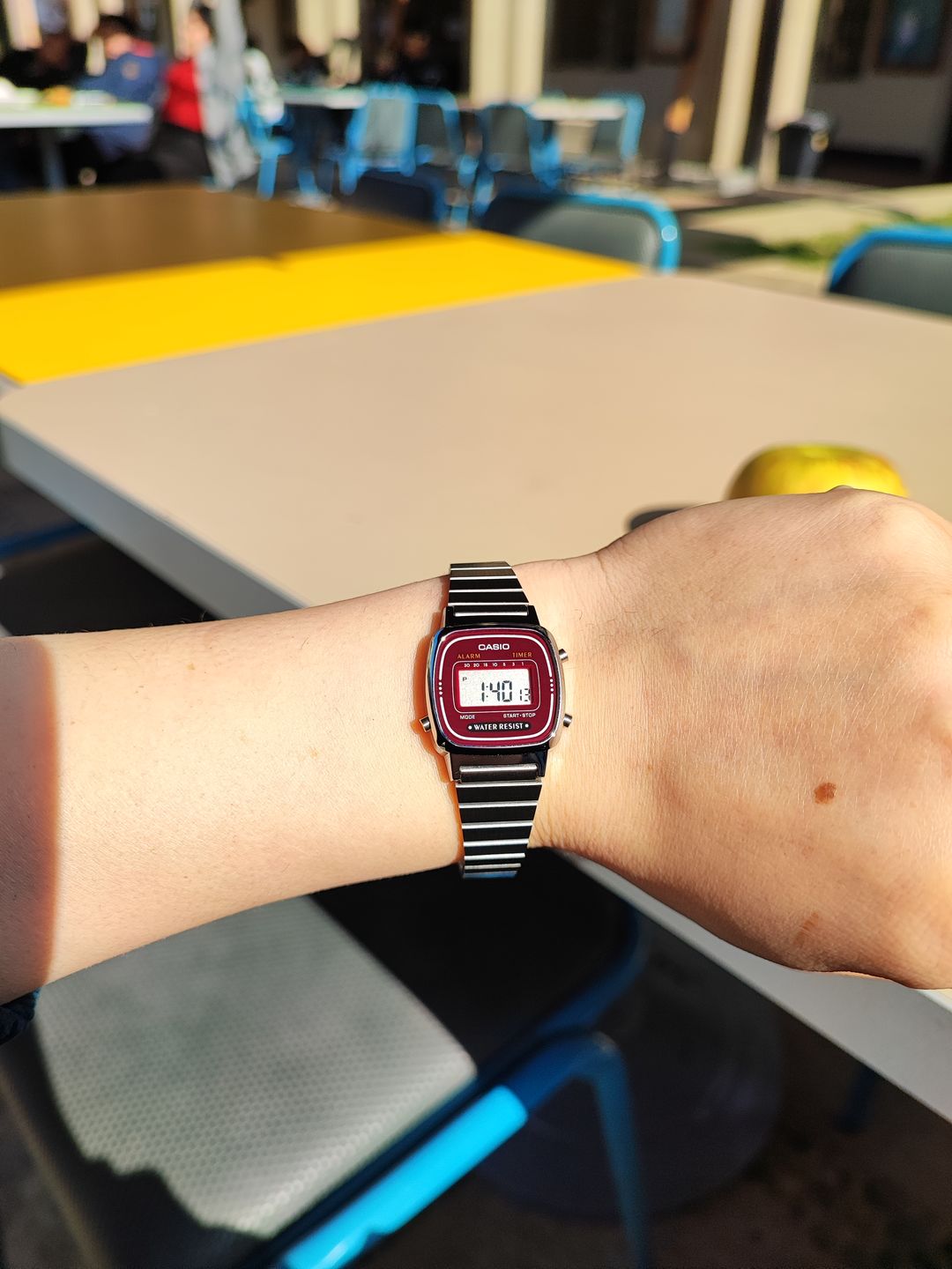 Customer photo review of Reloj Casio Vintage LA670WA-4DF Plateado Granate
