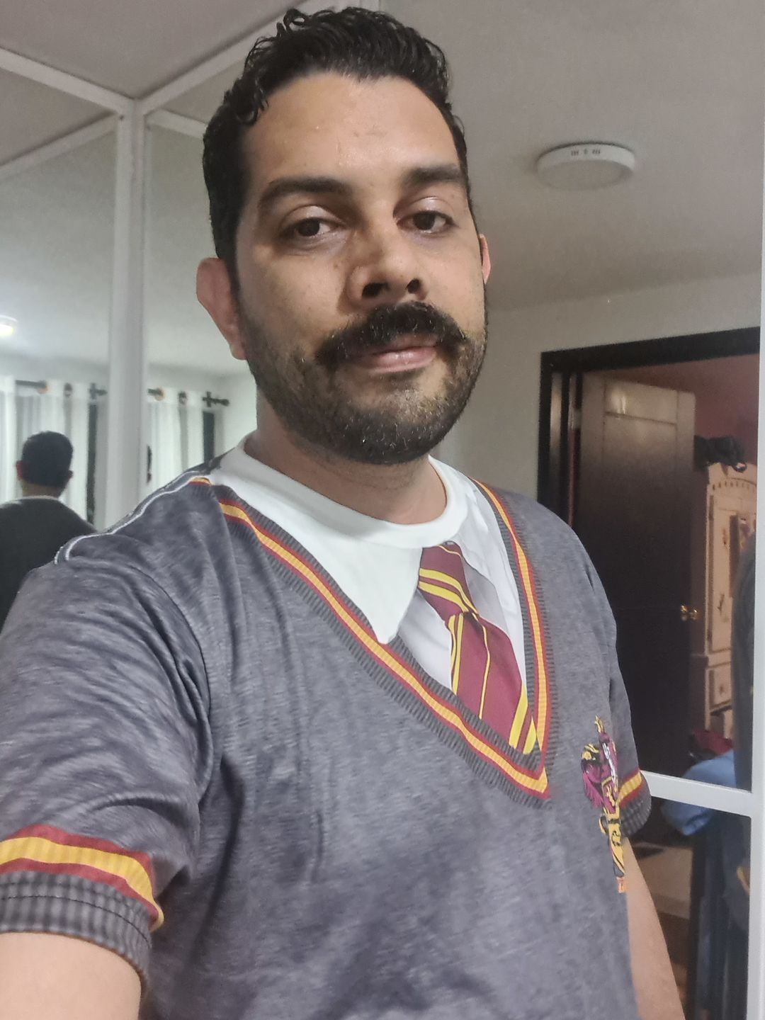 Customer photo review of Conjunto Harry Potter Uniformes Hogwarts