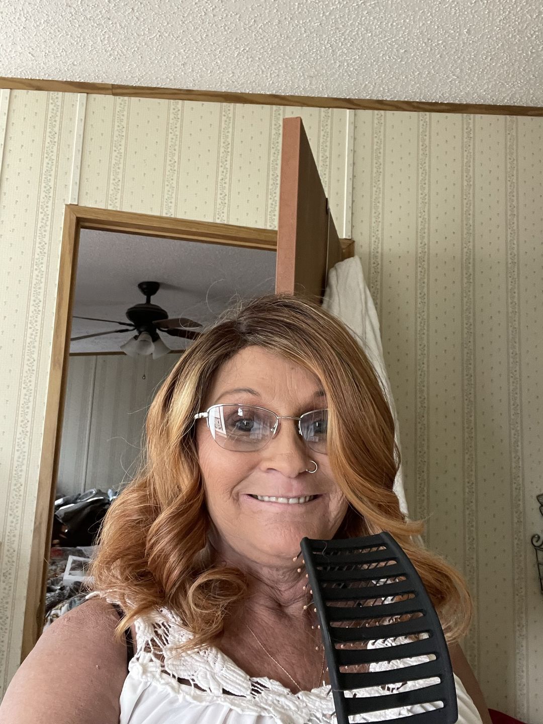 Customer photo review of Deluxe Detangle Brush