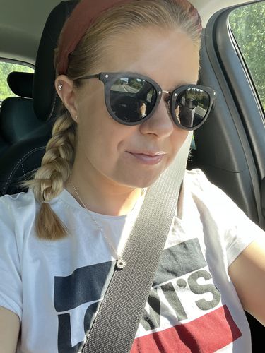 Customer photo review of Camille Eebenpuu Harmaa